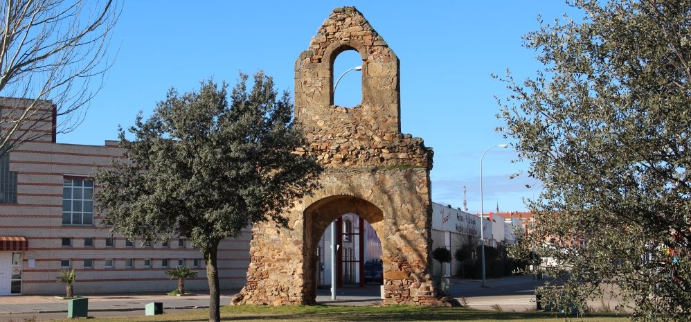 Espadaña ermita de san Lazaro (7)