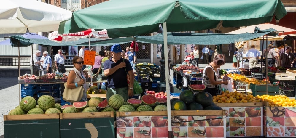 Mercado-de-los-jueves-benavente (30)