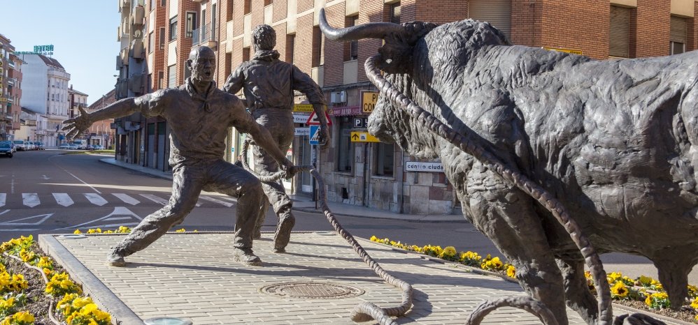 Monumento al toro Enmaromado (28)