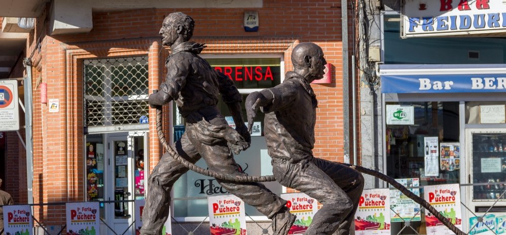 Monumento al toro Enmaromado (36)