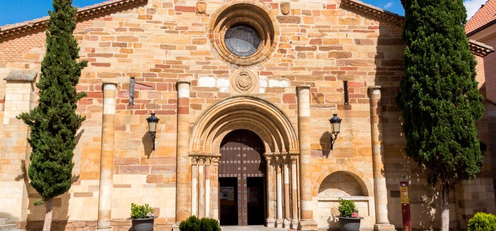 San-Juan-del-Mercado-exterior-1000-998x465_c