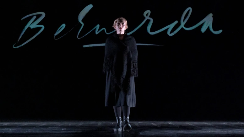 Lola Eiffel 180836 Bernarda